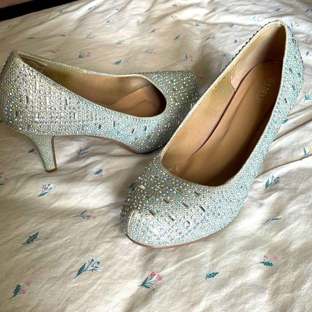 Delicacy silver sparkle high heels